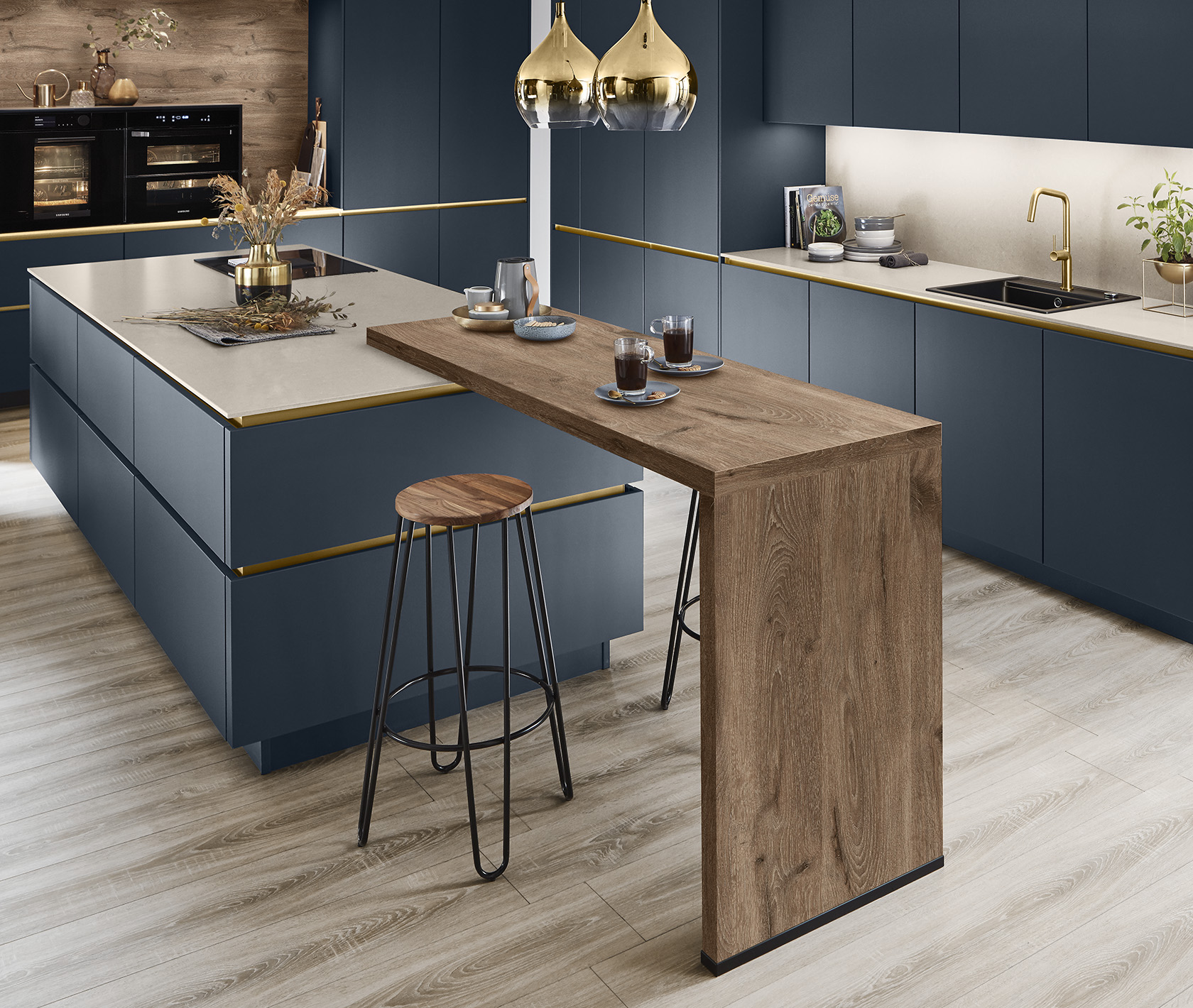 Cocina moderna con isla central